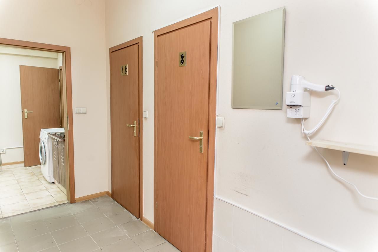 Хостелы Globus Lipki Hostel Киев