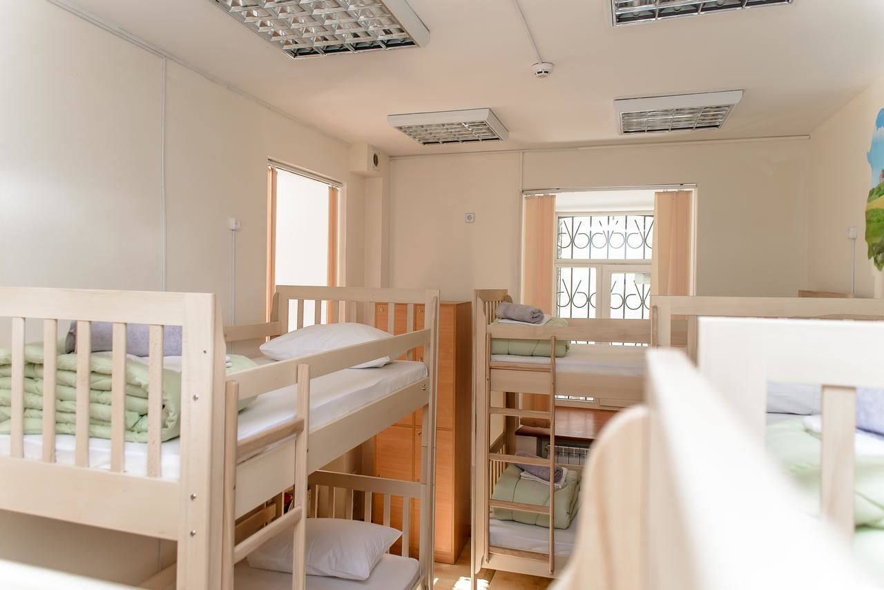 Хостелы Globus Lipki Hostel Киев-32