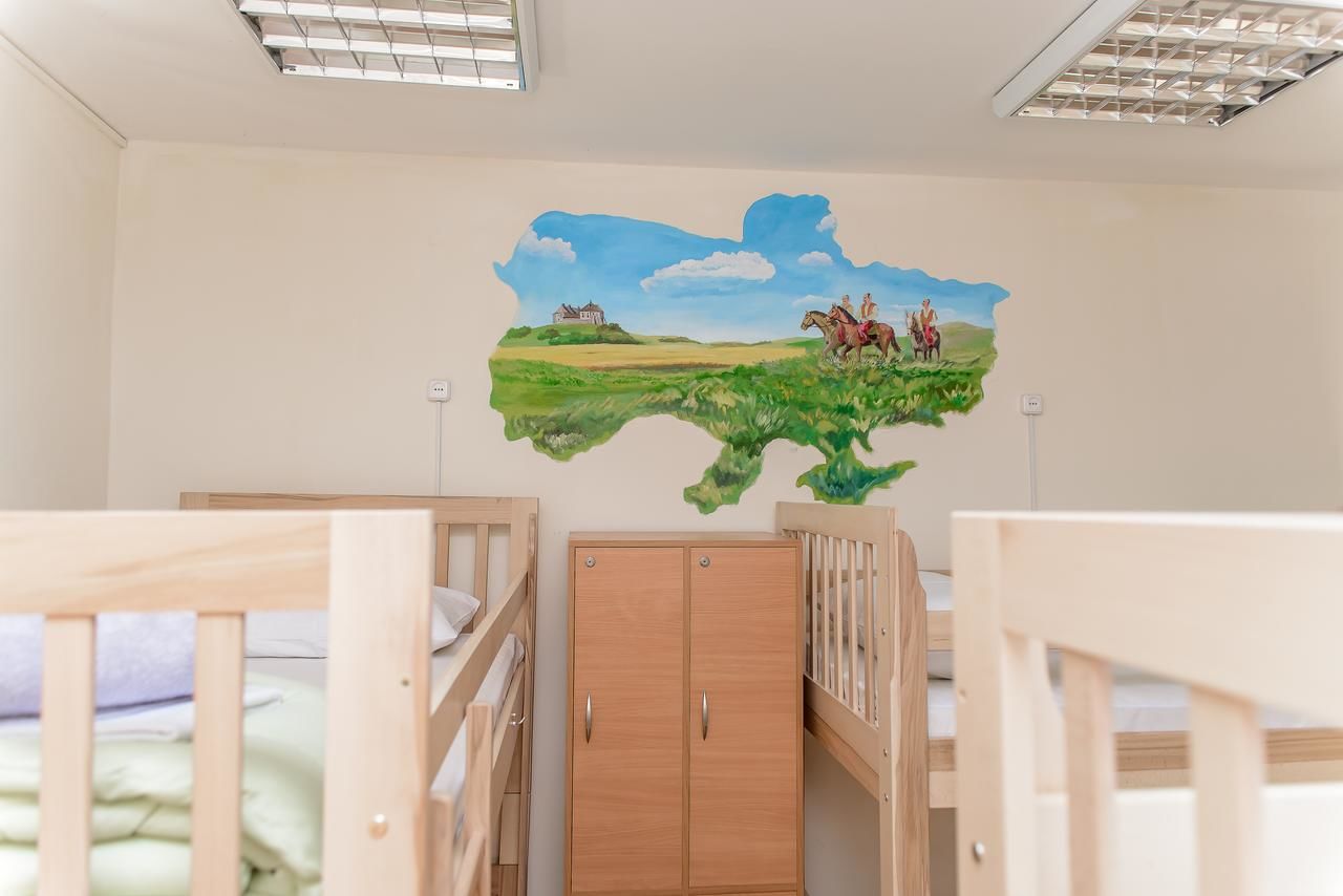 Хостелы Globus Lipki Hostel Киев