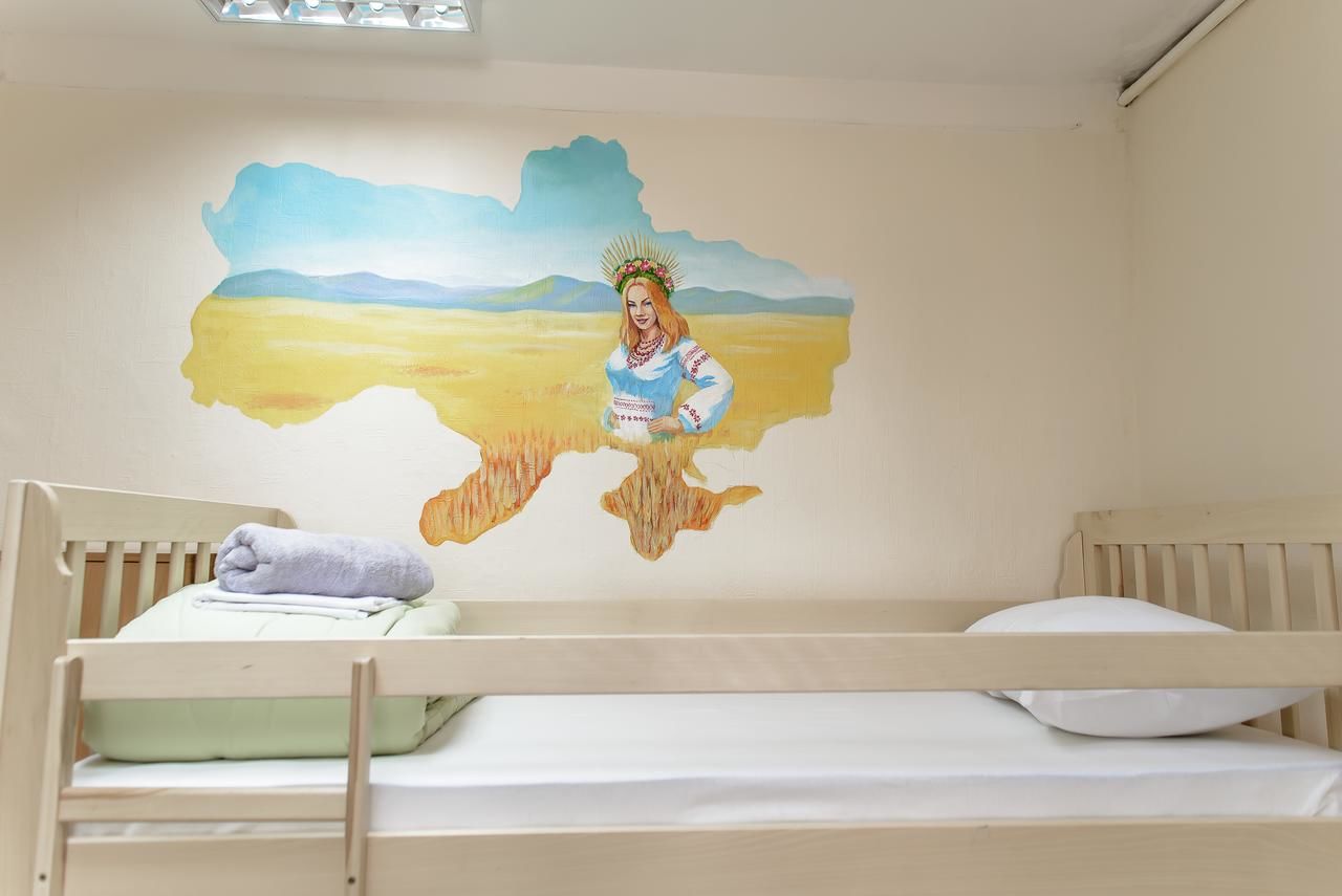 Хостелы Globus Lipki Hostel Киев